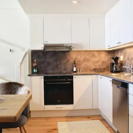 شقة Three-bedroom In Sjusjoen
