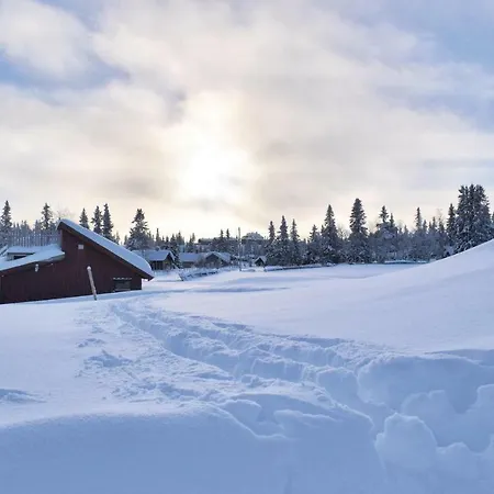 Three-bedroom In Sjusjoen